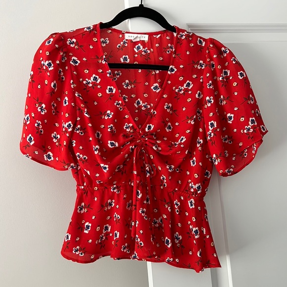 Socialite Tops - Socialite Floral Top